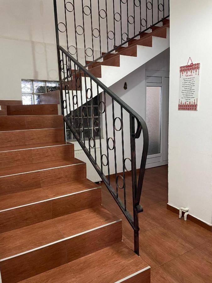 Casa Anastasia - Moieciu De Sus มัวเยชู เด ซุส ภายนอก รูปภาพ
