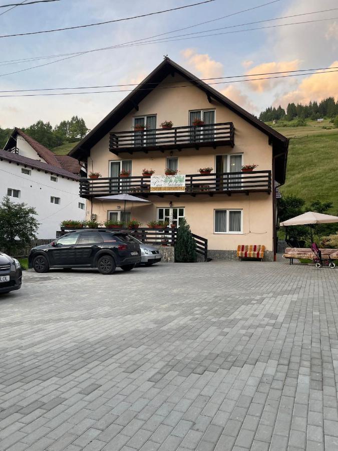 Casa Anastasia - Moieciu De Sus มัวเยชู เด ซุส ภายนอก รูปภาพ