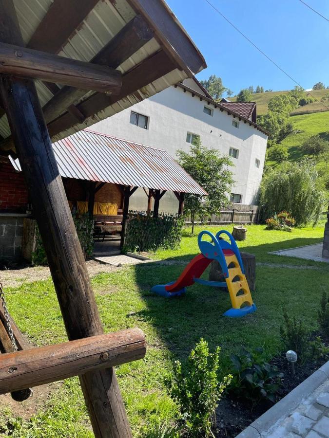 Casa Anastasia - Moieciu De Sus มัวเยชู เด ซุส ภายนอก รูปภาพ