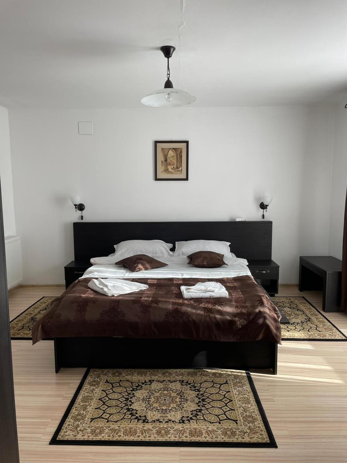 Casa Anastasia - Moieciu De Sus มัวเยชู เด ซุส ภายนอก รูปภาพ