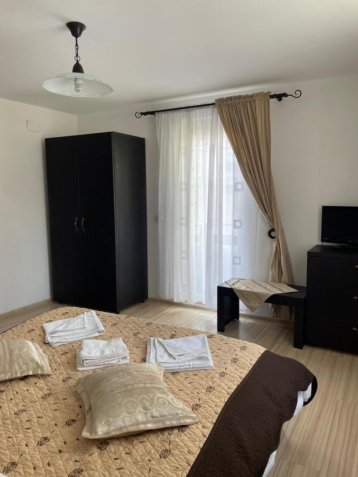Casa Anastasia - Moieciu De Sus มัวเยชู เด ซุส ภายนอก รูปภาพ