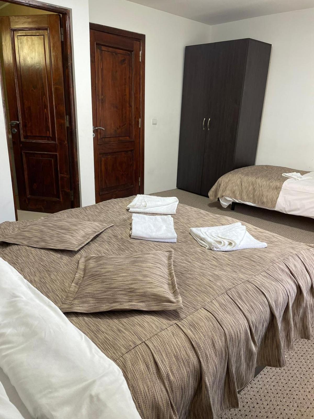 Casa Anastasia - Moieciu De Sus มัวเยชู เด ซุส ภายนอก รูปภาพ