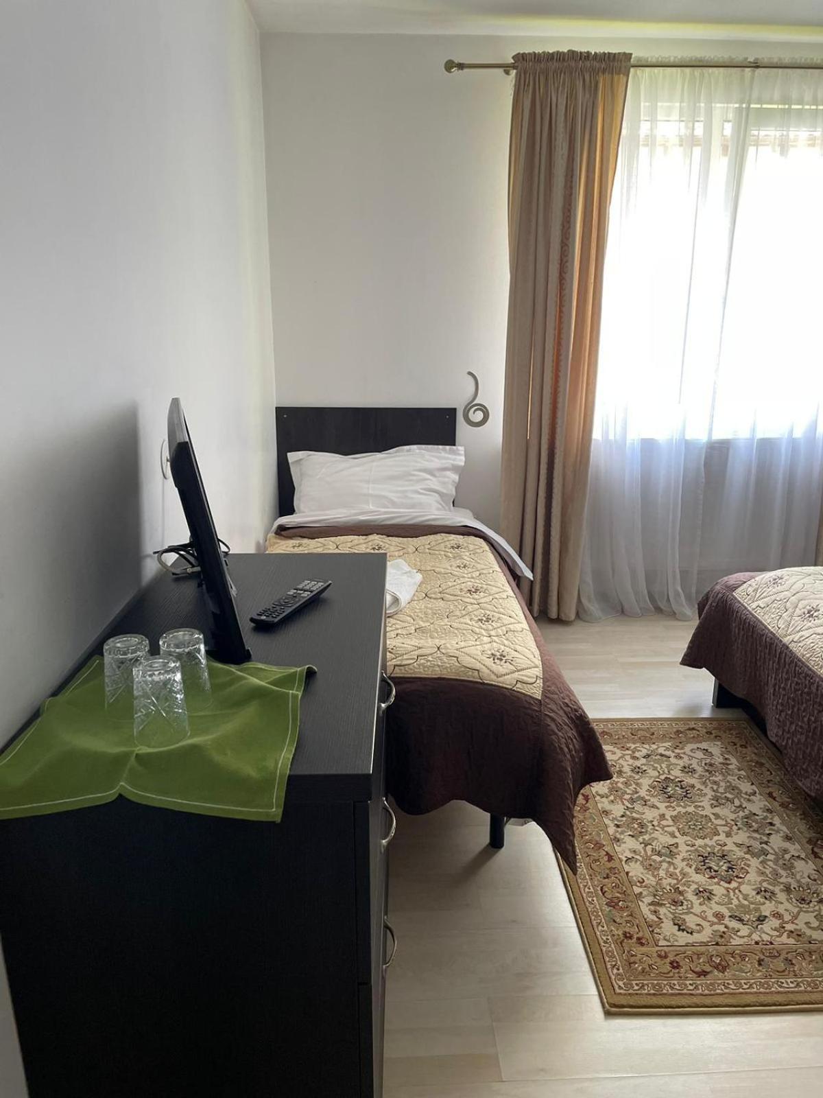 Casa Anastasia - Moieciu De Sus มัวเยชู เด ซุส ภายนอก รูปภาพ